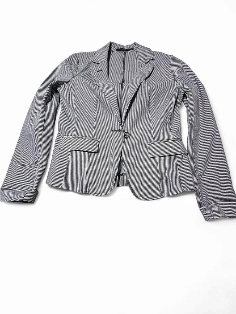 Theme Striped Blazer in Black & White Size 36 Like New